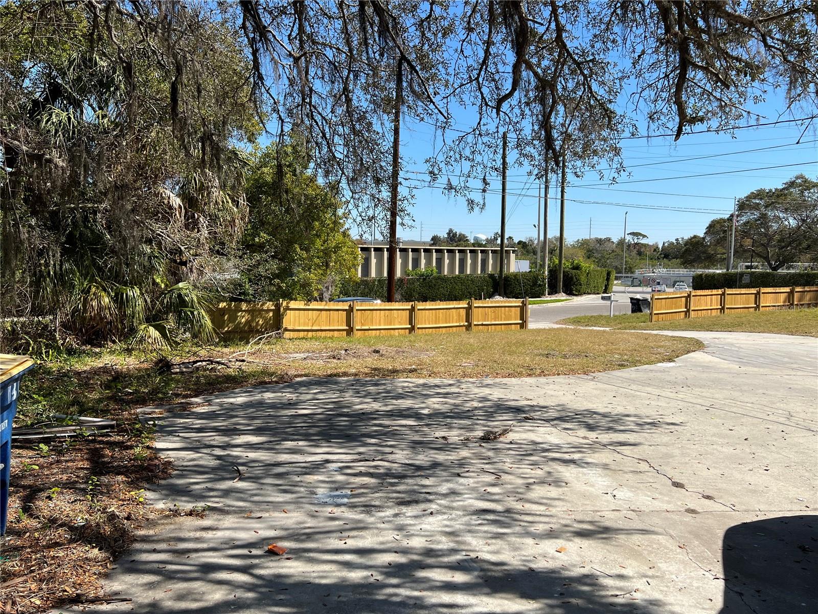 1630 HARBOR DR, CLEARWATER, FL — photo 18