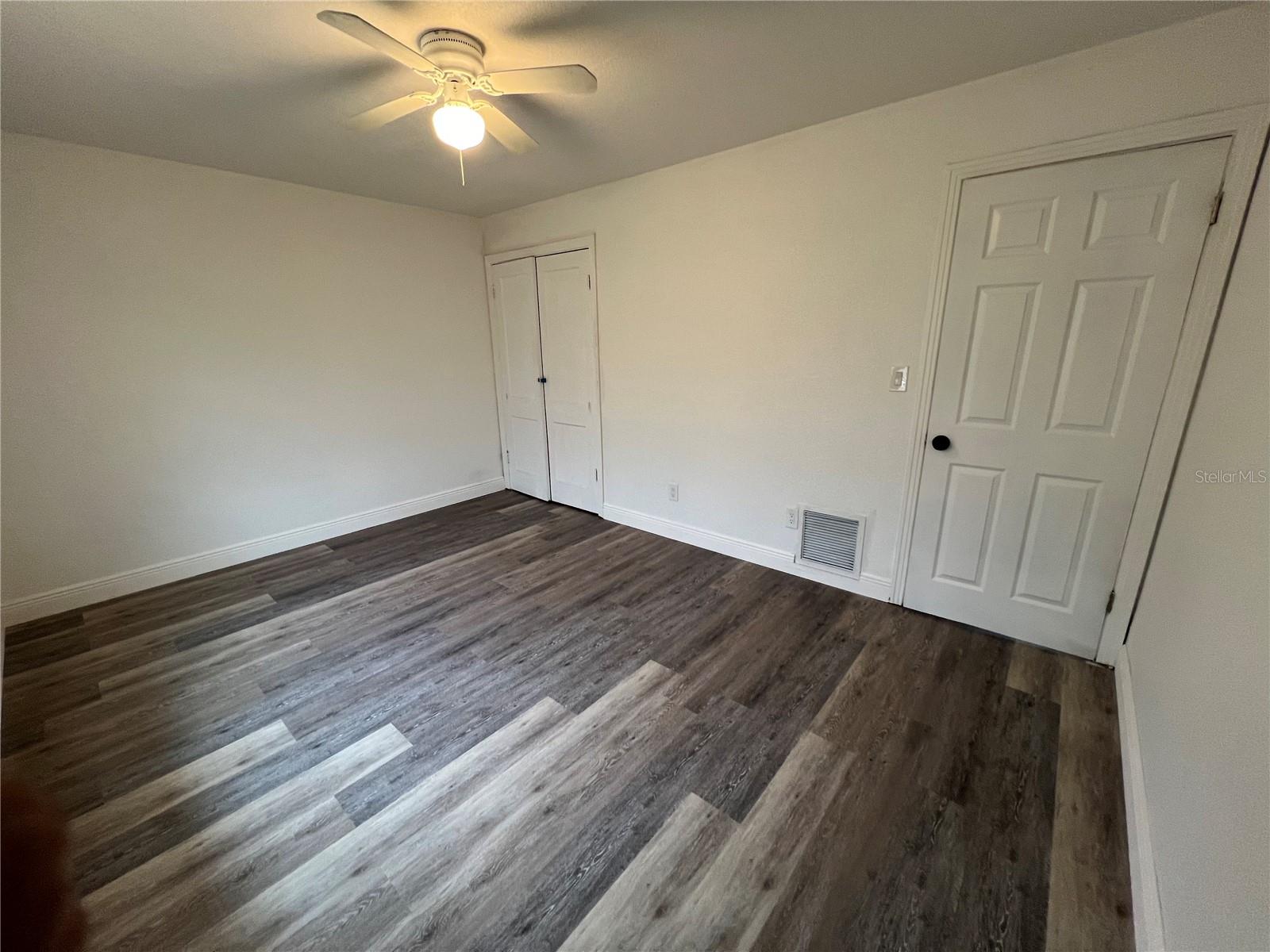 1630 HARBOR DR, CLEARWATER, FL — photo 8