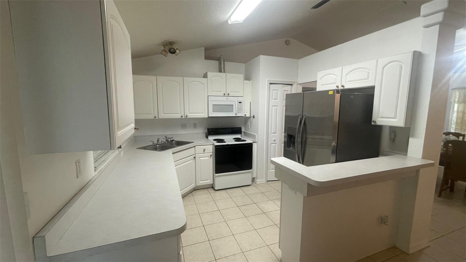 32 ALMOND DR, OCALA, FL — photo 2