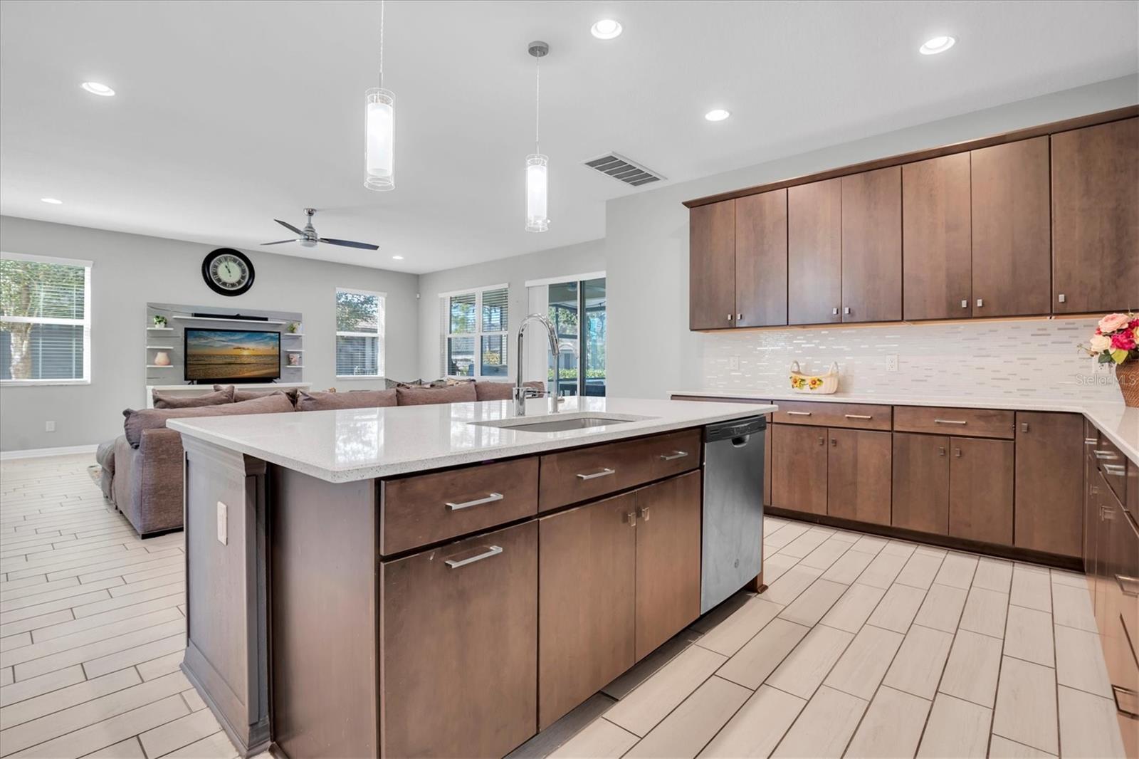 3833 VILLAMORE LN, ODESSA, FL — photo 8