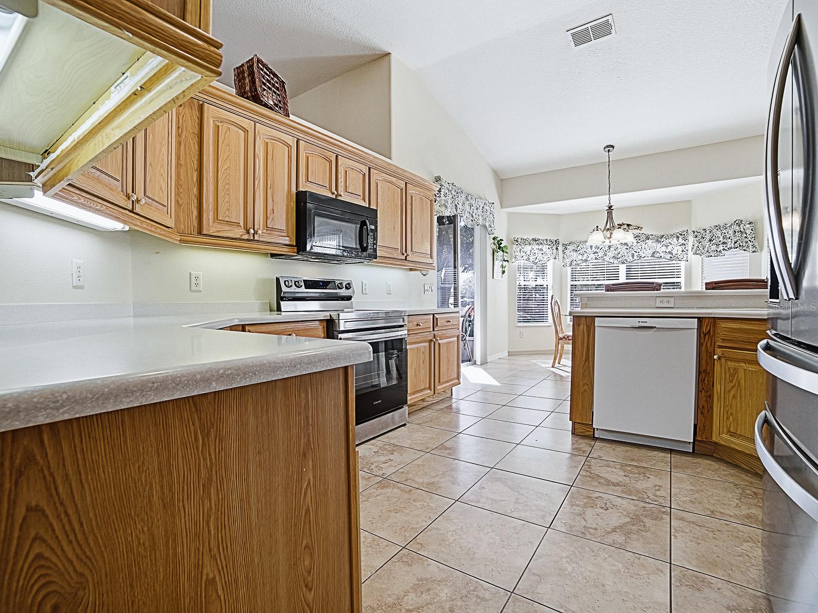 24239 BELLE MEDE DR, LEESBURG, FL — photo 25