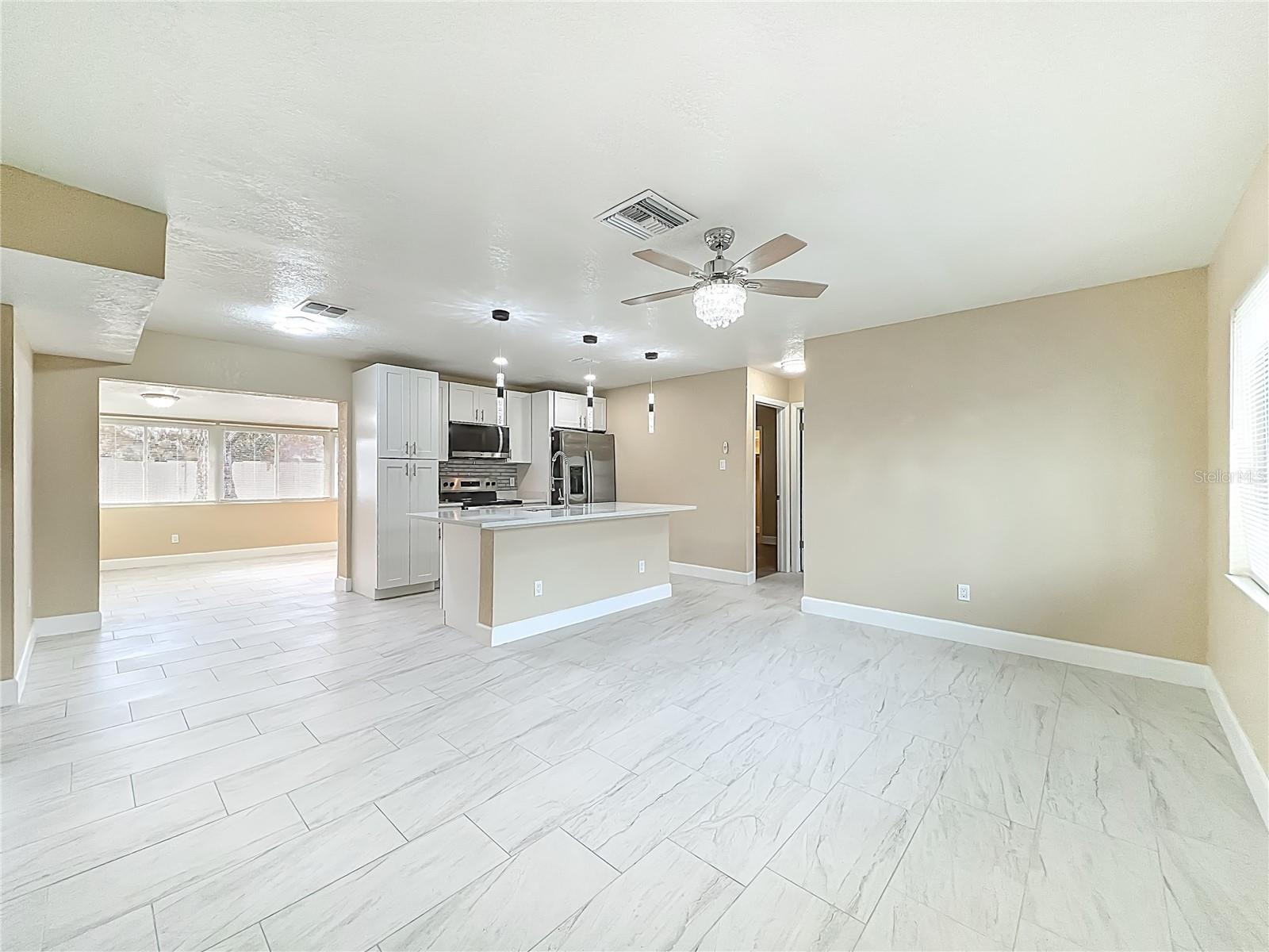 4052 CASTLEGATE DR, ORLANDO, FL — photo 4