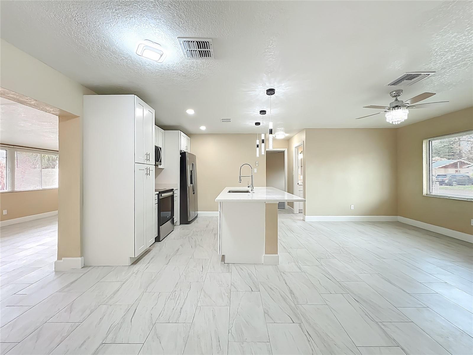 4052 CASTLEGATE DR, ORLANDO, FL — photo 13