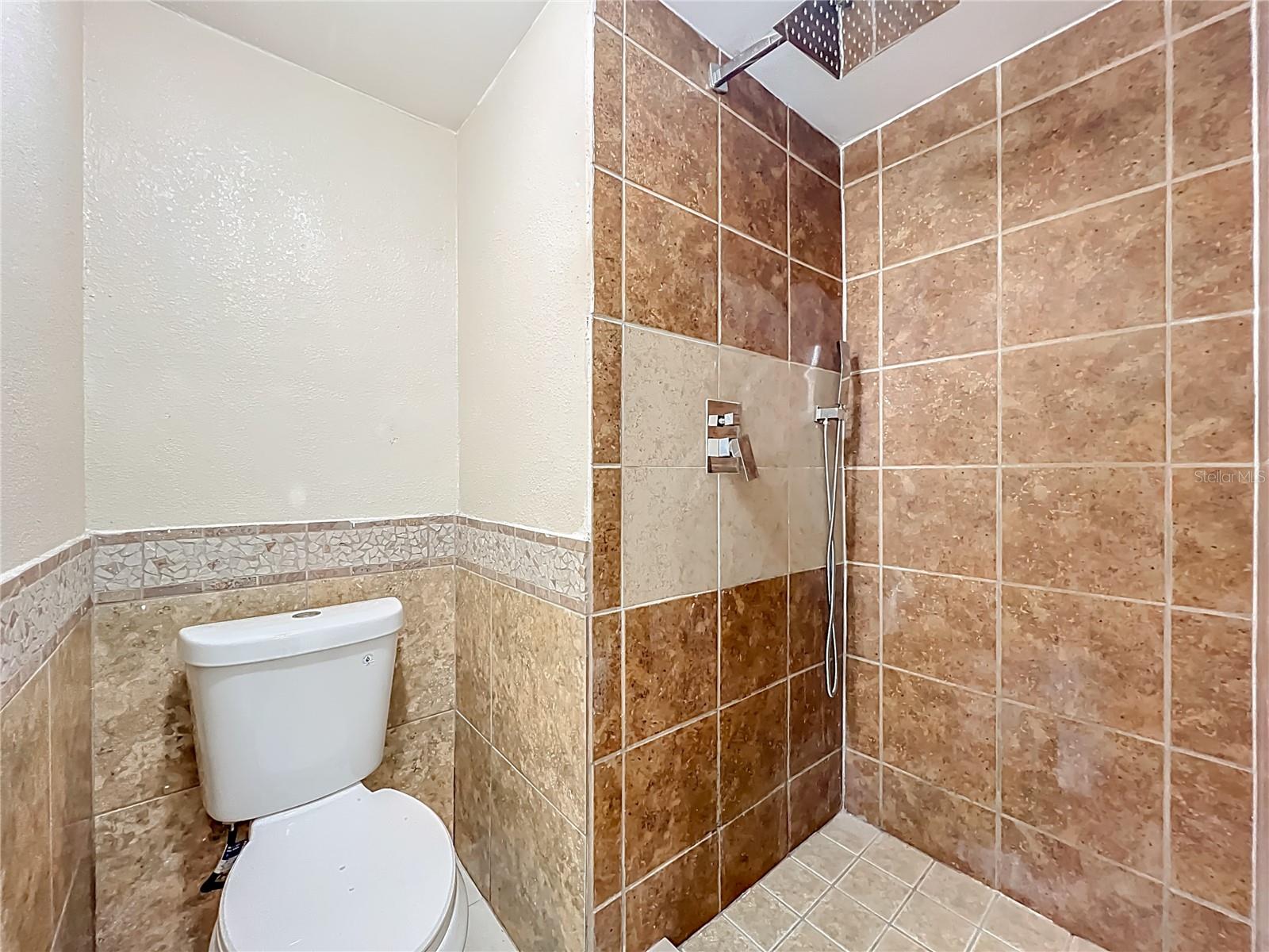 4052 CASTLEGATE DR, ORLANDO, FL — photo 32