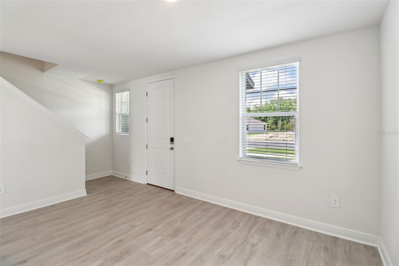 787 SUNSHOWER, LADY LAKE, FL — photo 12