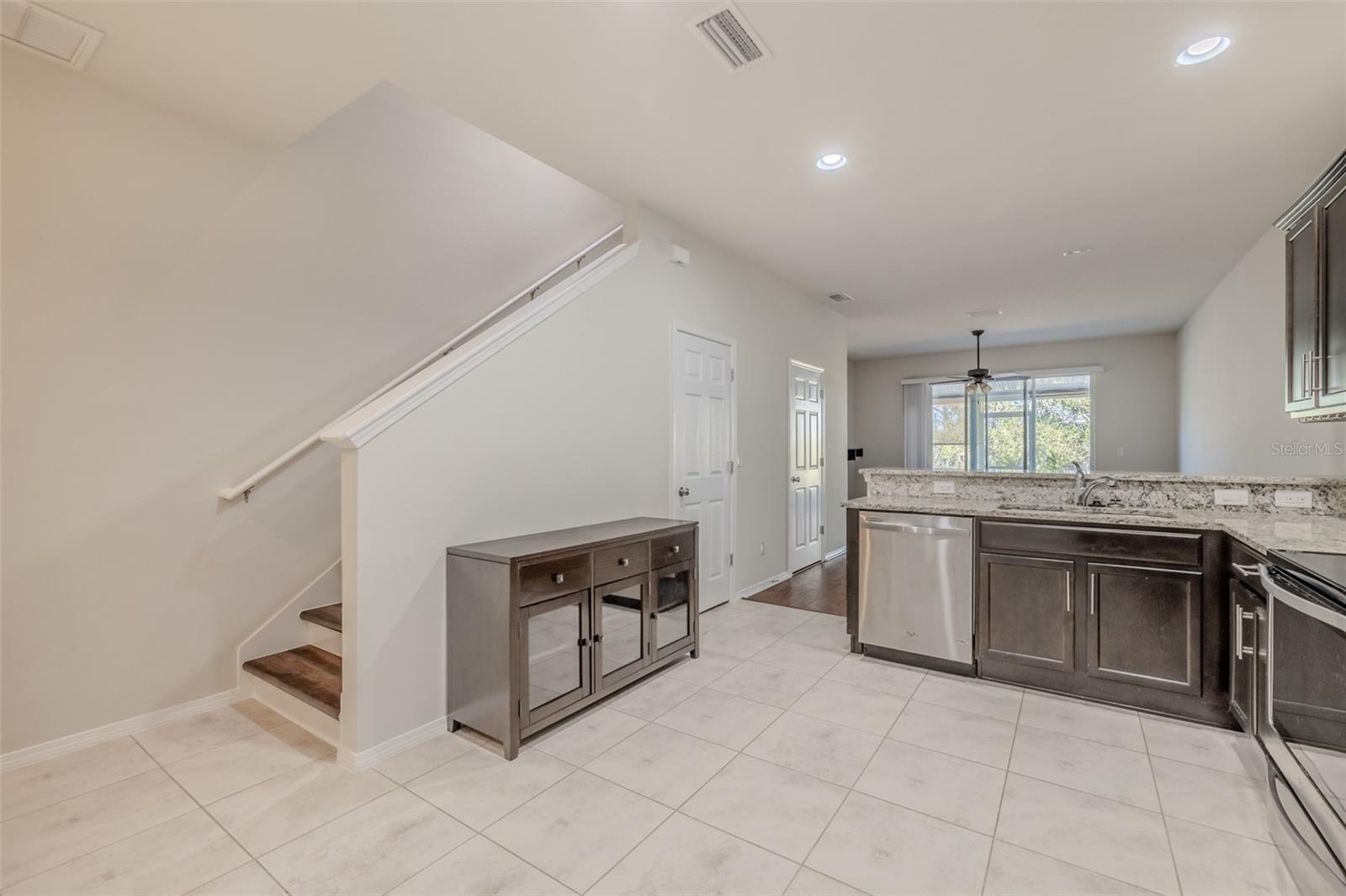 4734 WHITE SANDERLING CT CT, TAMPA, FL — photo 9