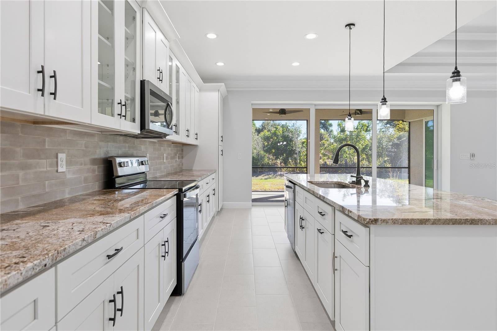 721 REDBUD CT, ENGLEWOOD, FL — photo 11