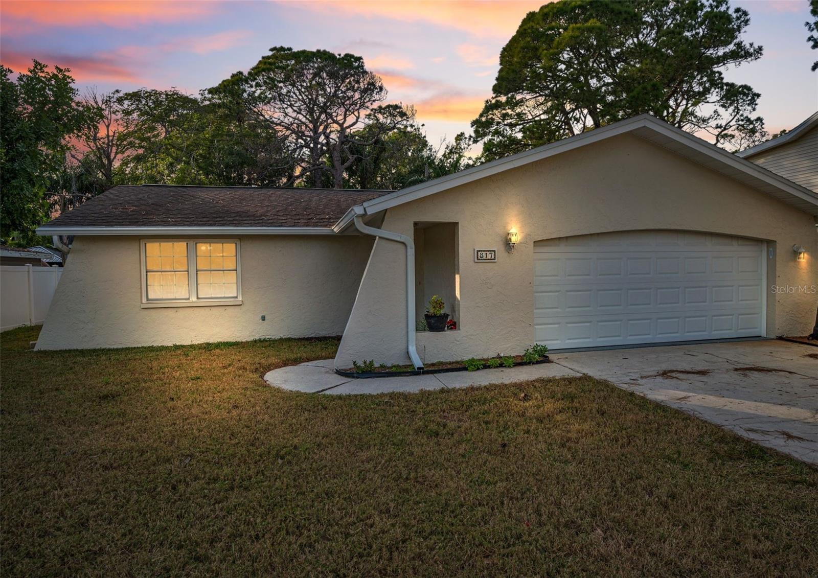 817 RIVERSIDE DR, TARPON SPRINGS, FL