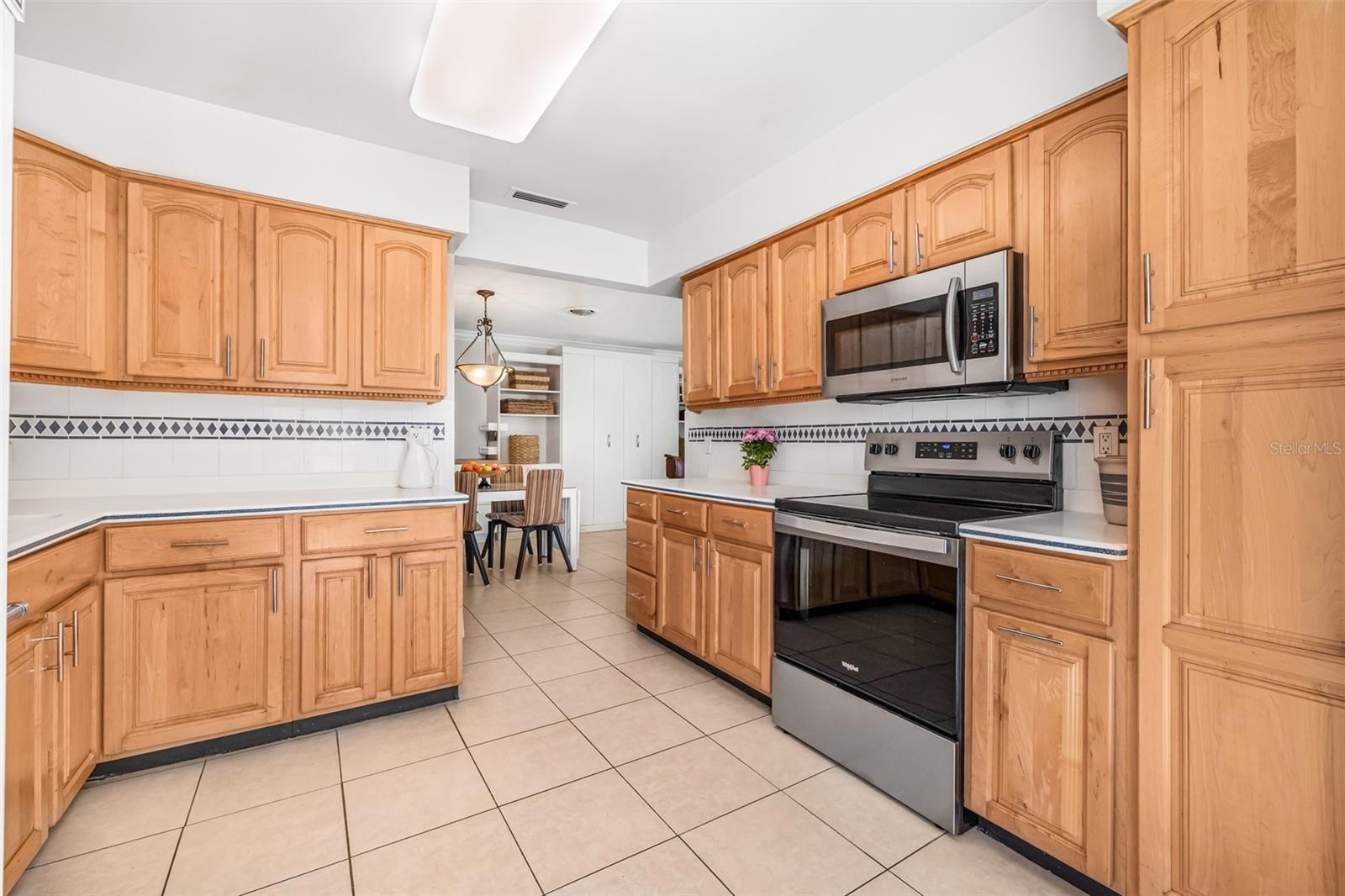 615 10TH AVE NE #1, ST PETERSBURG, FL — photo 18