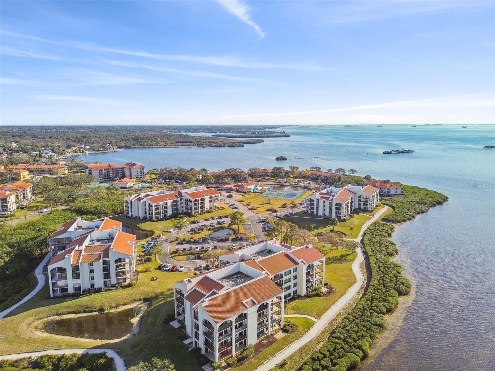 301 MARINER DR #301, TARPON SPRINGS, FL