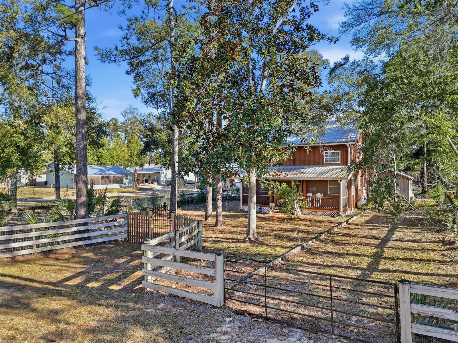 317 CEDAR ST NE, STEINHATCHEE, FL — photo 27