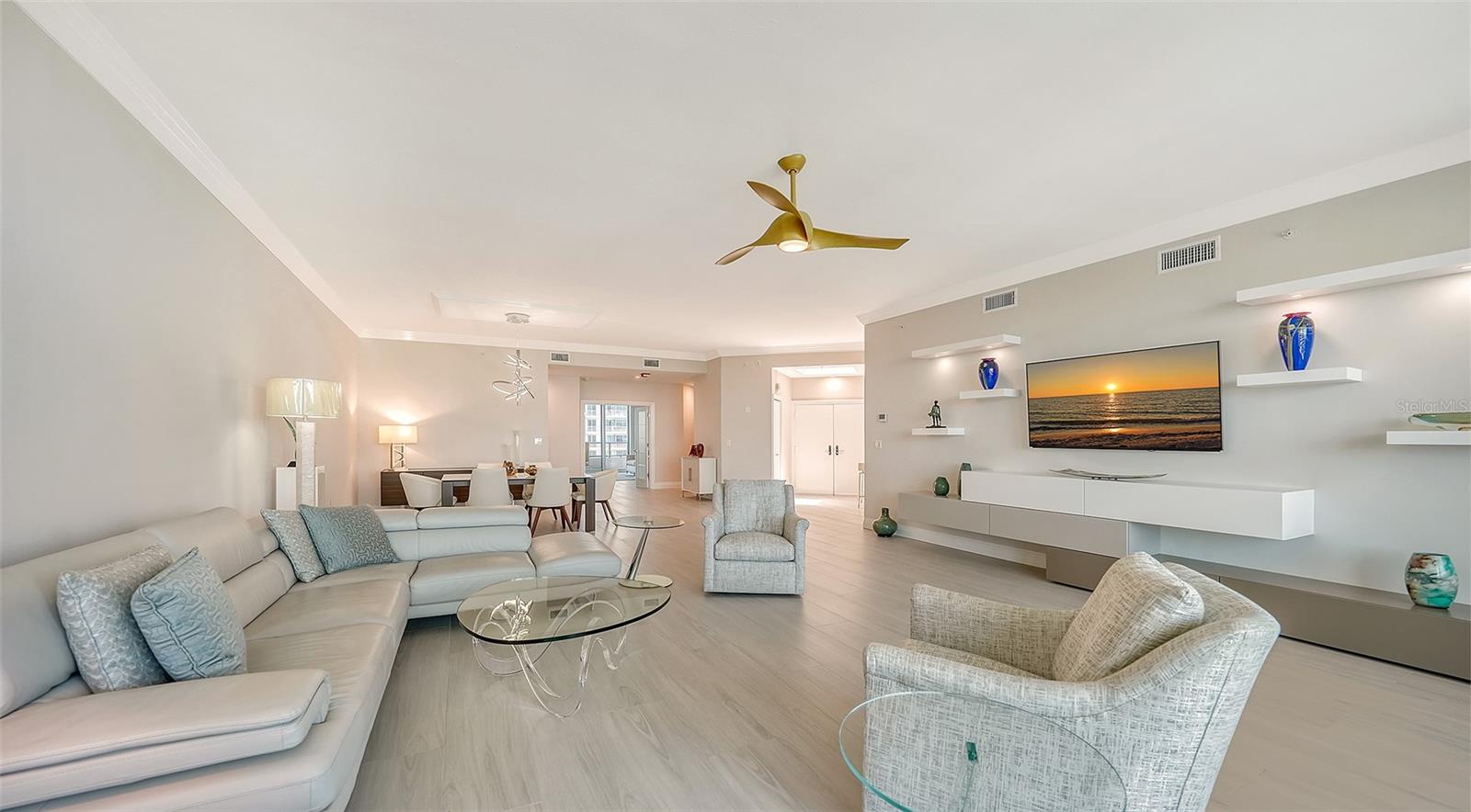 535 SANCTUARY DR #C807, LONGBOAT KEY, FL — photo 6