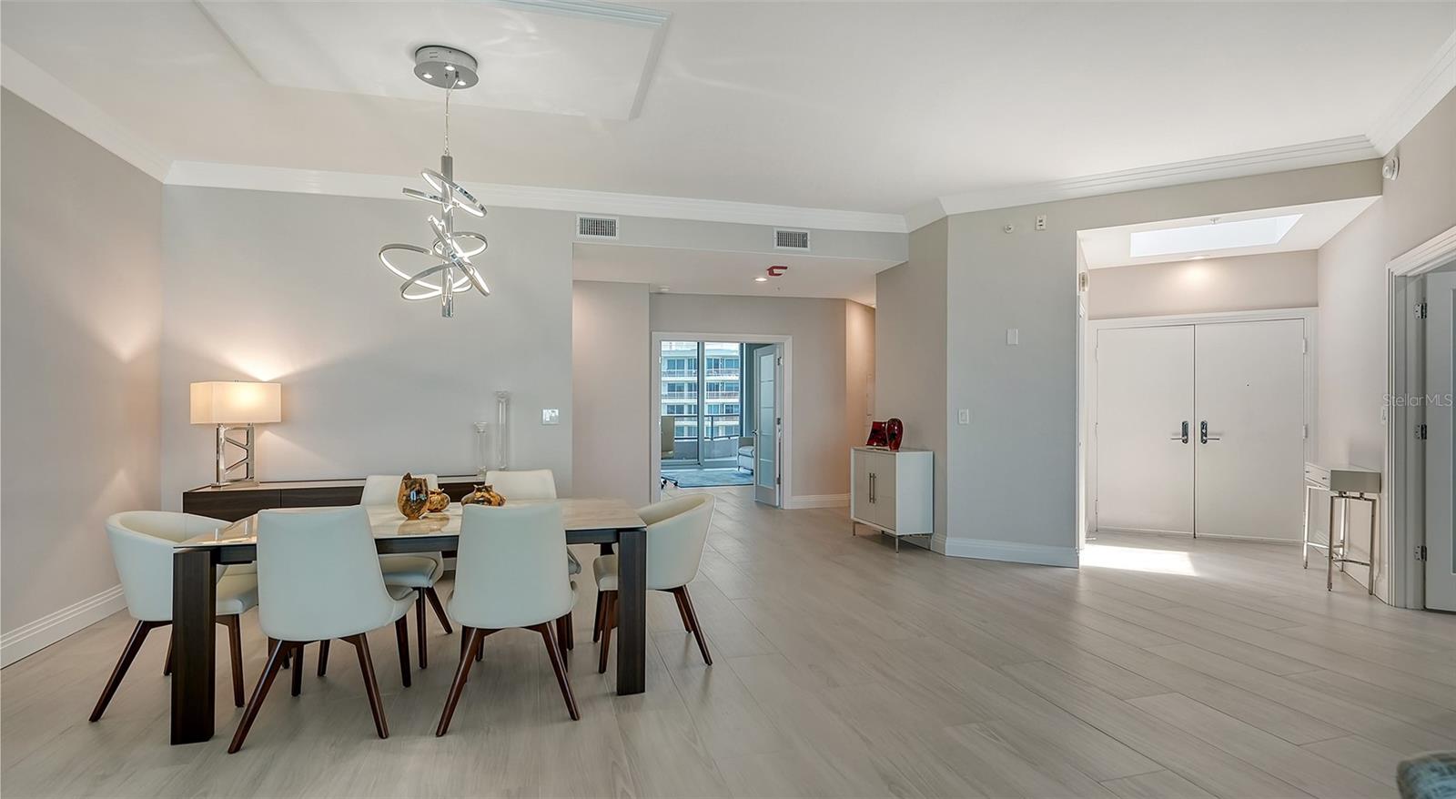 535 SANCTUARY DR #C807, LONGBOAT KEY, FL — photo 8