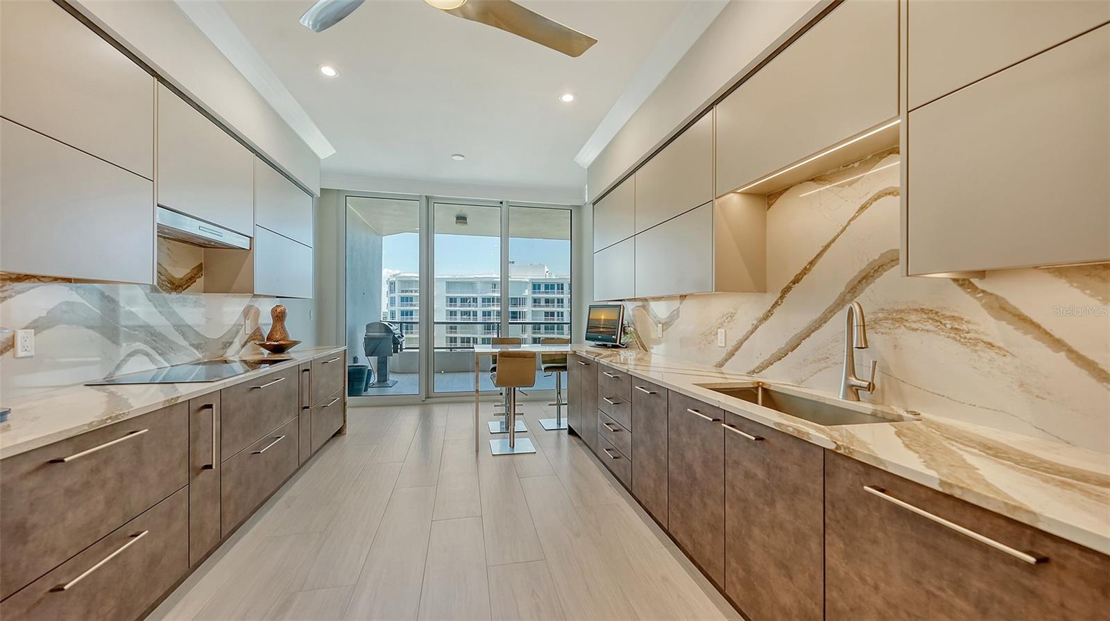 535 SANCTUARY DR #C807, LONGBOAT KEY, FL — photo 11