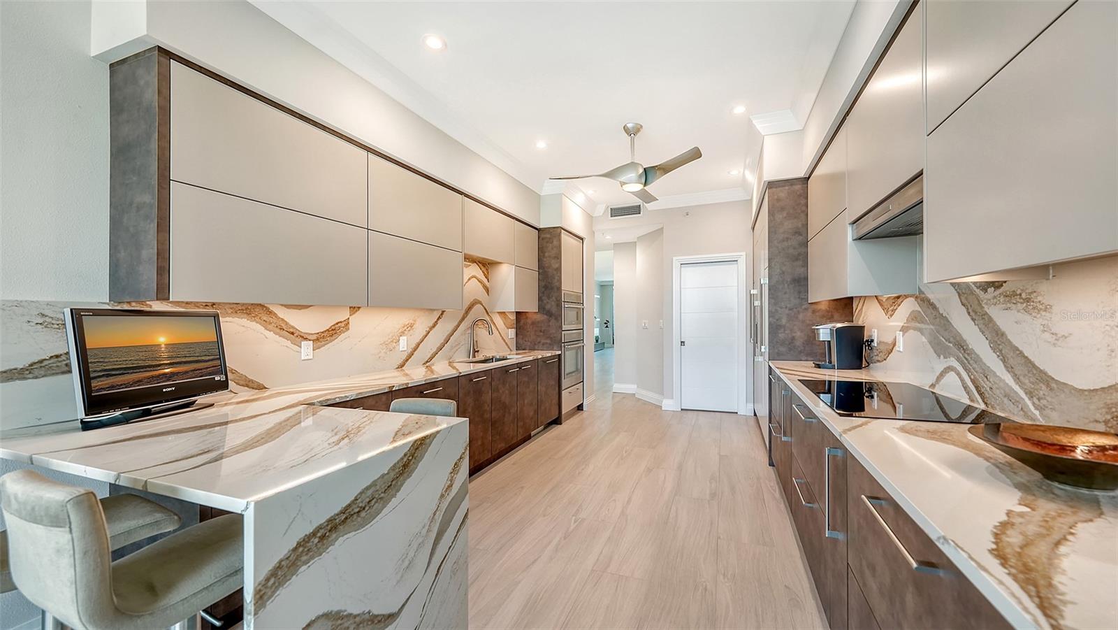 535 SANCTUARY DR #C807, LONGBOAT KEY, FL — photo 12