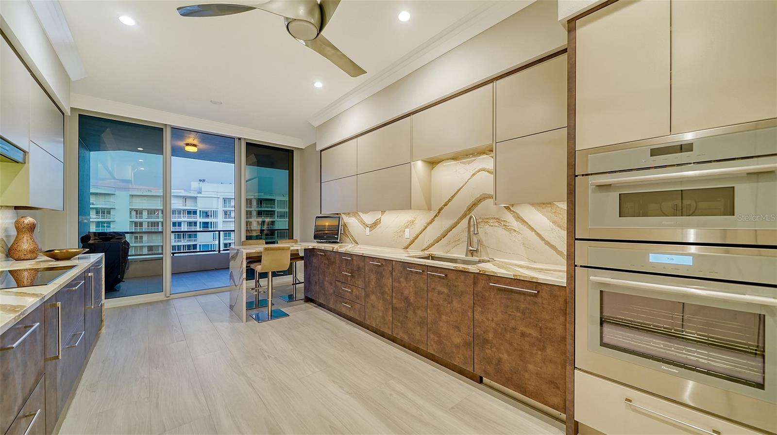 535 SANCTUARY DR #C807, LONGBOAT KEY, FL — photo 14