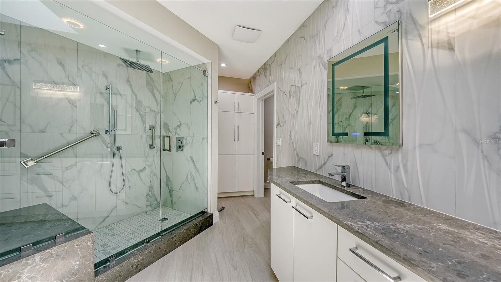 535 SANCTUARY DR #C807, LONGBOAT KEY, FL — photo 34