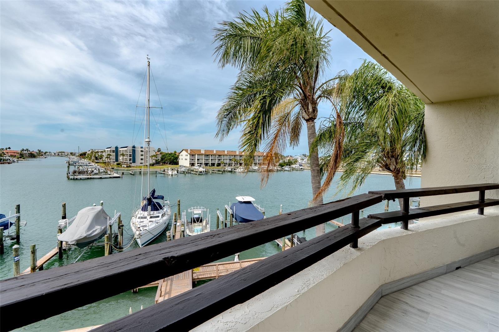 126 1ST ST E #210, TIERRA VERDE, FL — photo 2