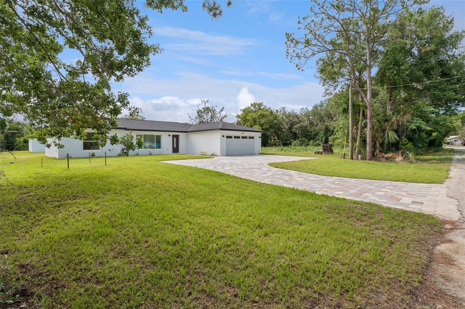 2544 N ARROWHEAD RD, AVON PARK, FL — photo 2