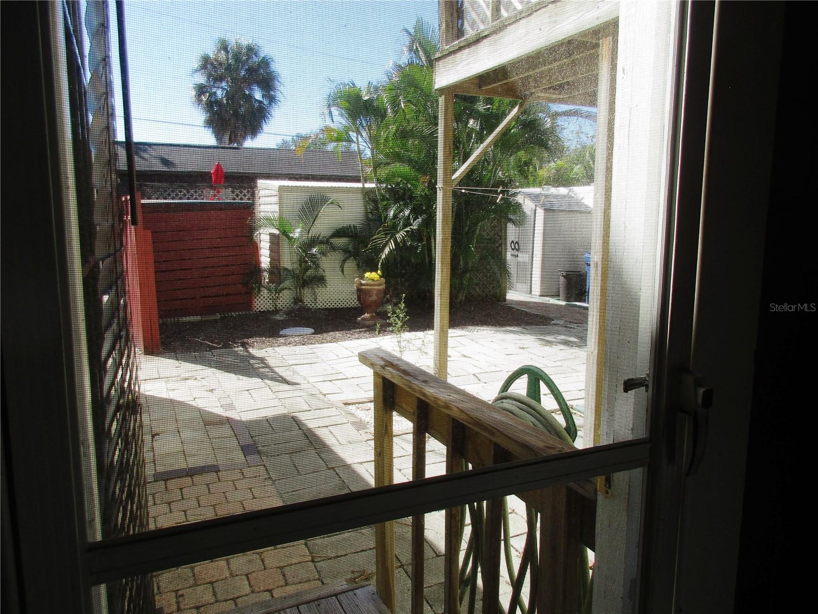 618 AVENIDA DE MAYO, SARASOTA, FL — photo 33