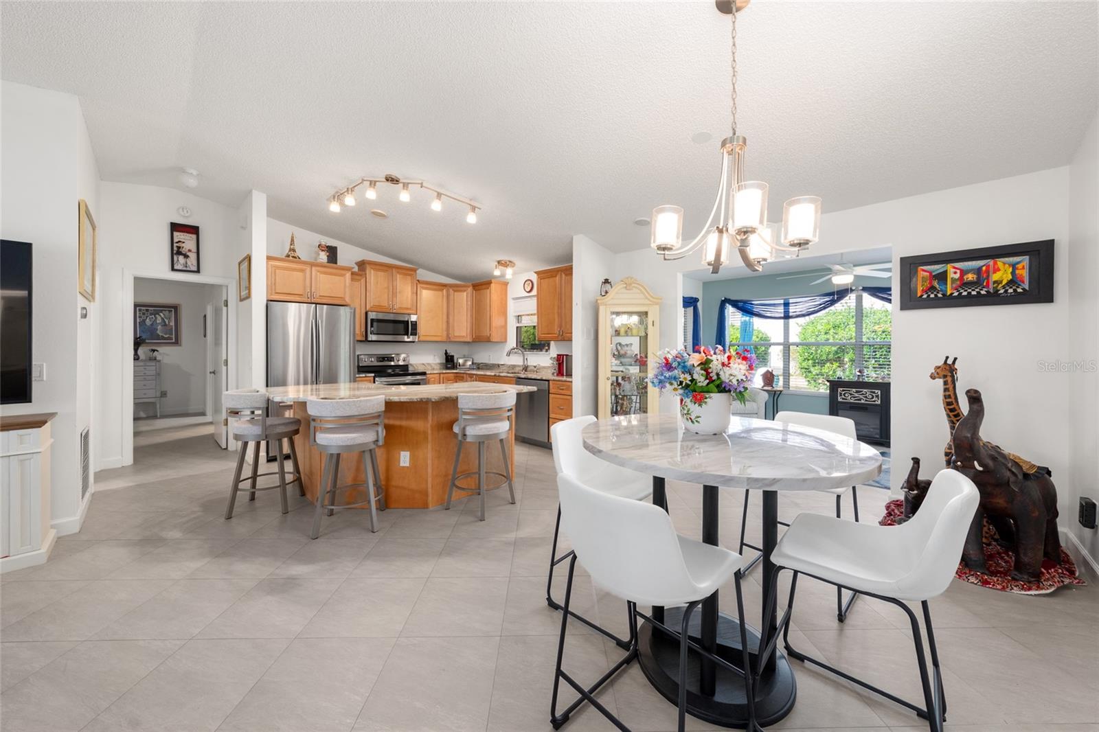 2001 CIPRIANO PL, THE VILLAGES, FL — photo 11