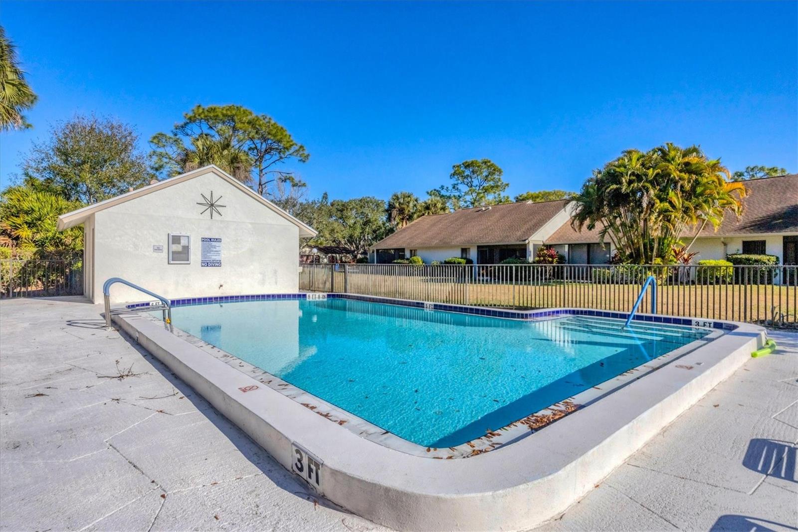5222 MYRTLE WOOD #9, SARASOTA, FL — photo 39