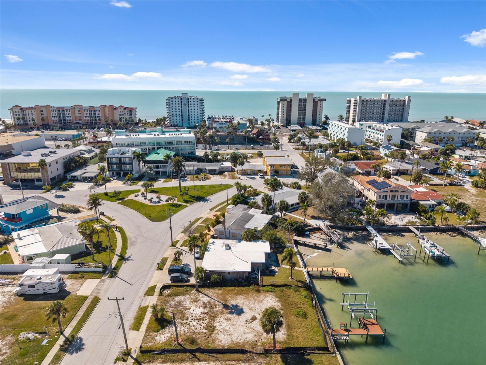 15307 HARBOR DR, MADEIRA BEACH, FL — photo 21