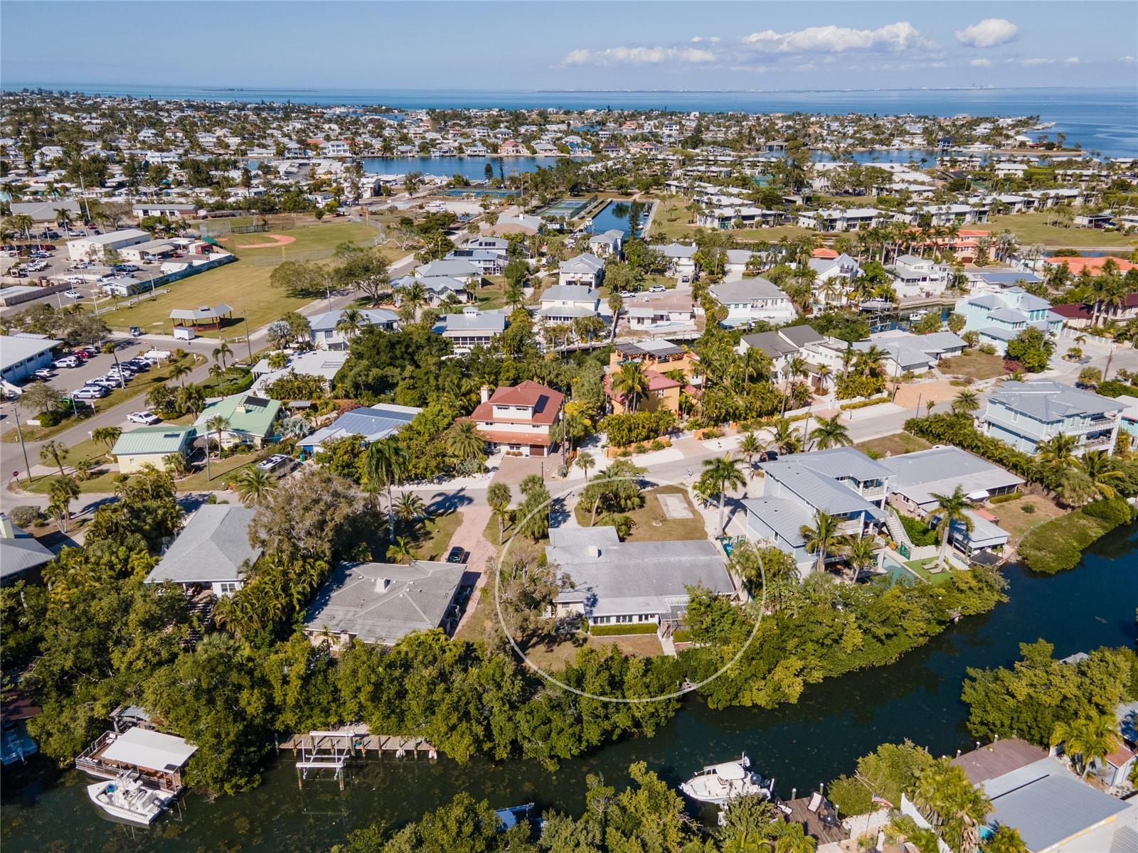 507 58TH ST, HOLMES BEACH, FL — photo 11