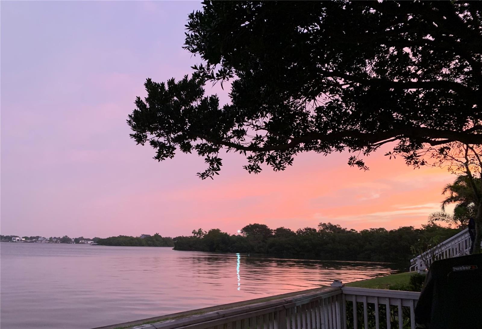 205 POMPANO DR SE #B, ST PETERSBURG, FL — photo 26