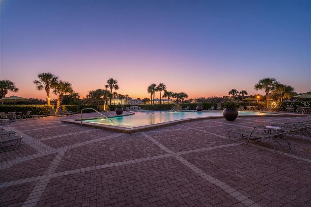 205 POMPANO DR SE #B, ST PETERSBURG, FL — photo 34