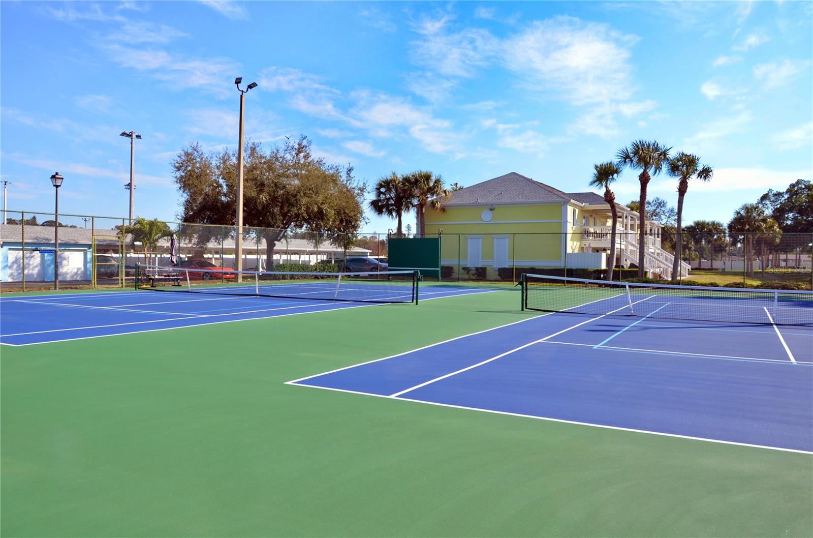 205 POMPANO DR SE #B, ST PETERSBURG, FL — photo 43