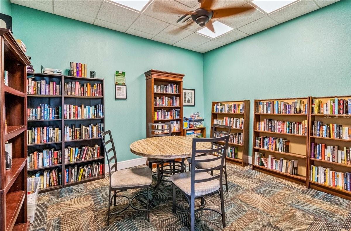205 POMPANO DR SE #B, ST PETERSBURG, FL — photo 50