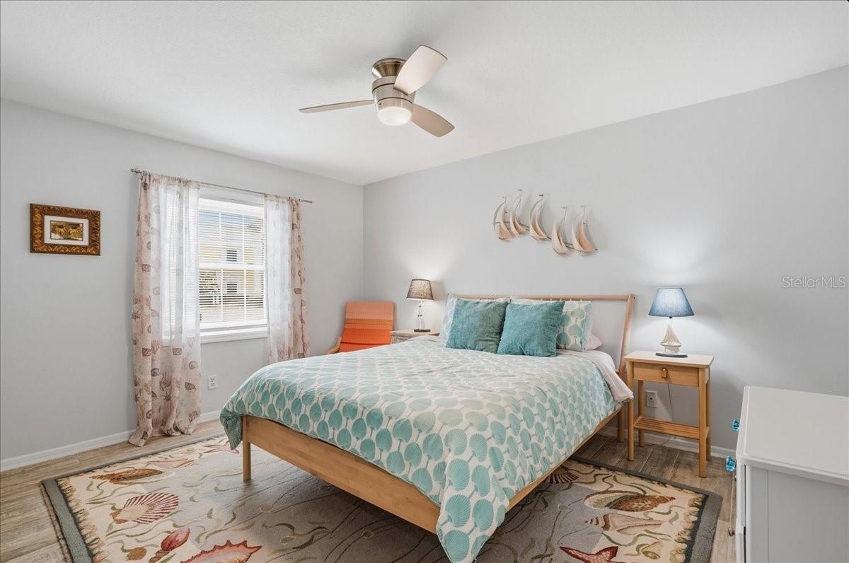 205 POMPANO DR SE #B, ST PETERSBURG, FL — photo 18