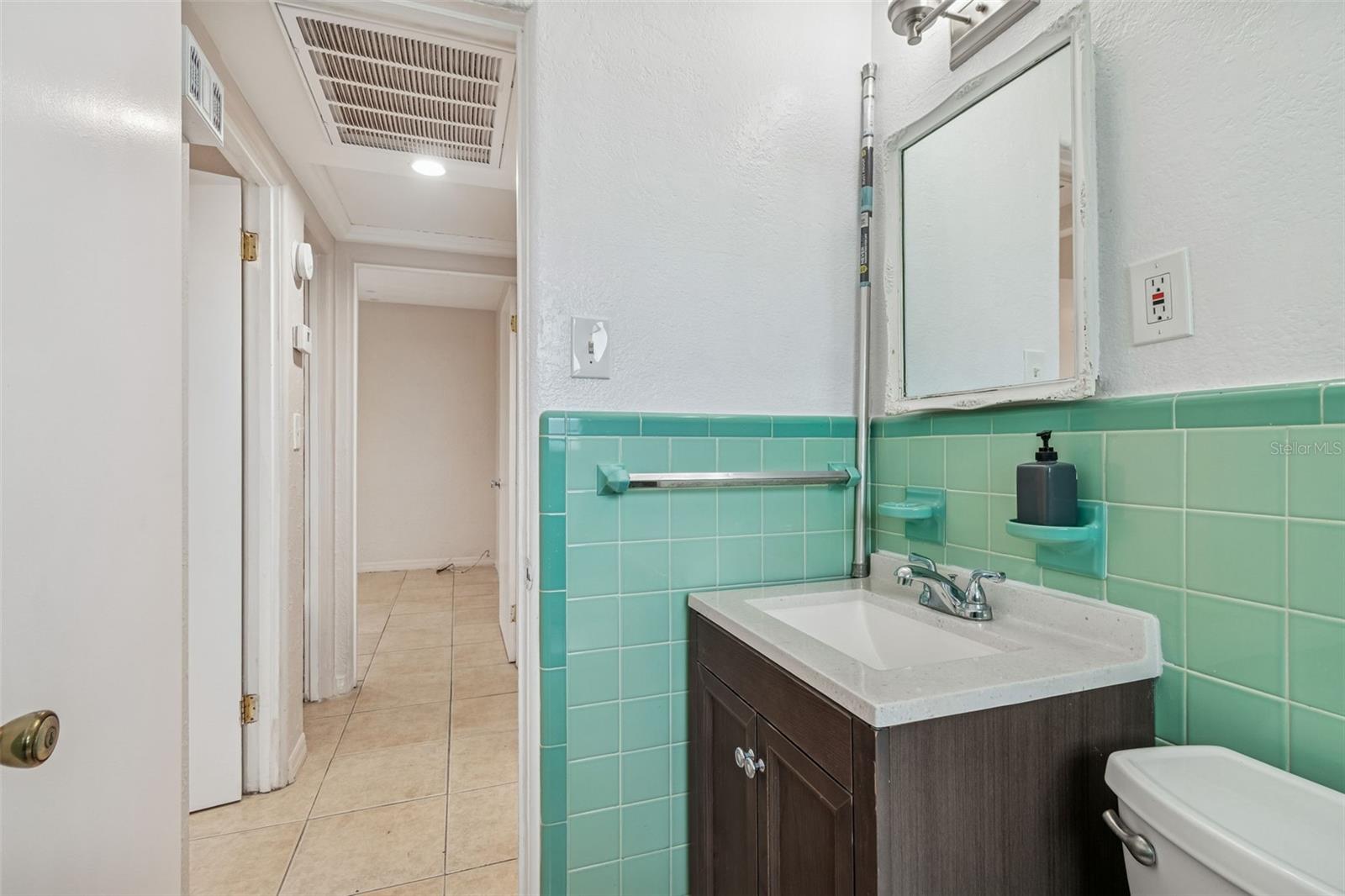 10970 GROVE TER, SEMINOLE, FL — photo 24