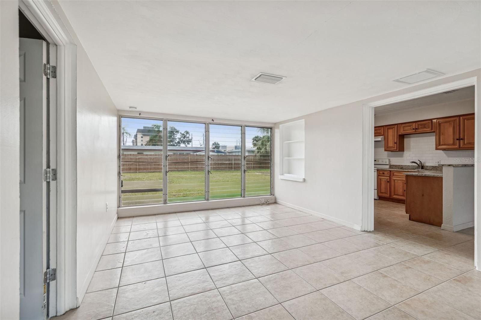 10970 GROVE TER, SEMINOLE, FL — photo 31