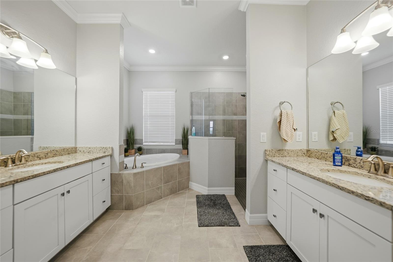 15240 SPANISH POINT DR, PORT CHARLOTTE, FL — photo 18