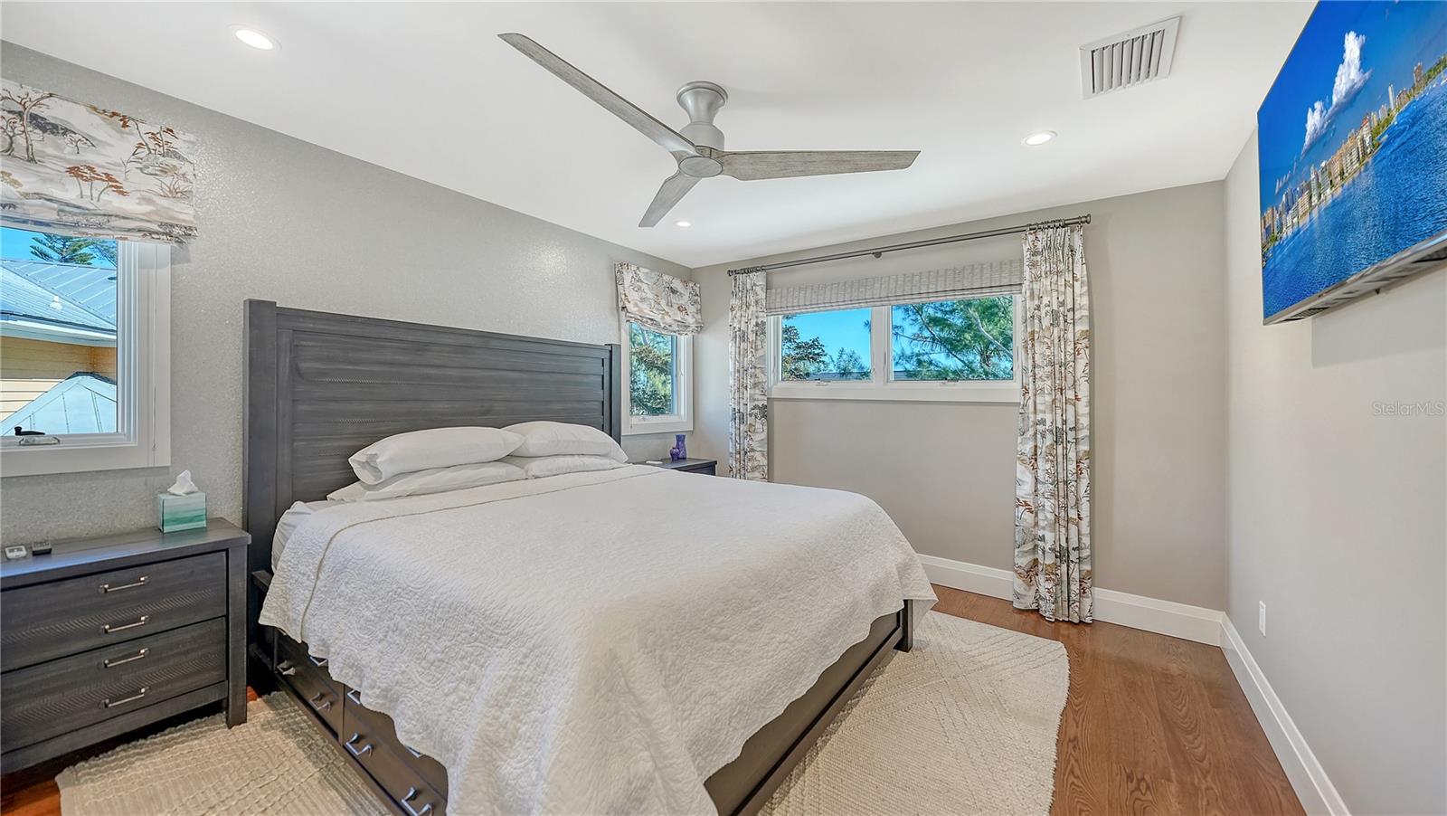95 52ND ST, HOLMES BEACH, FL — photo 37