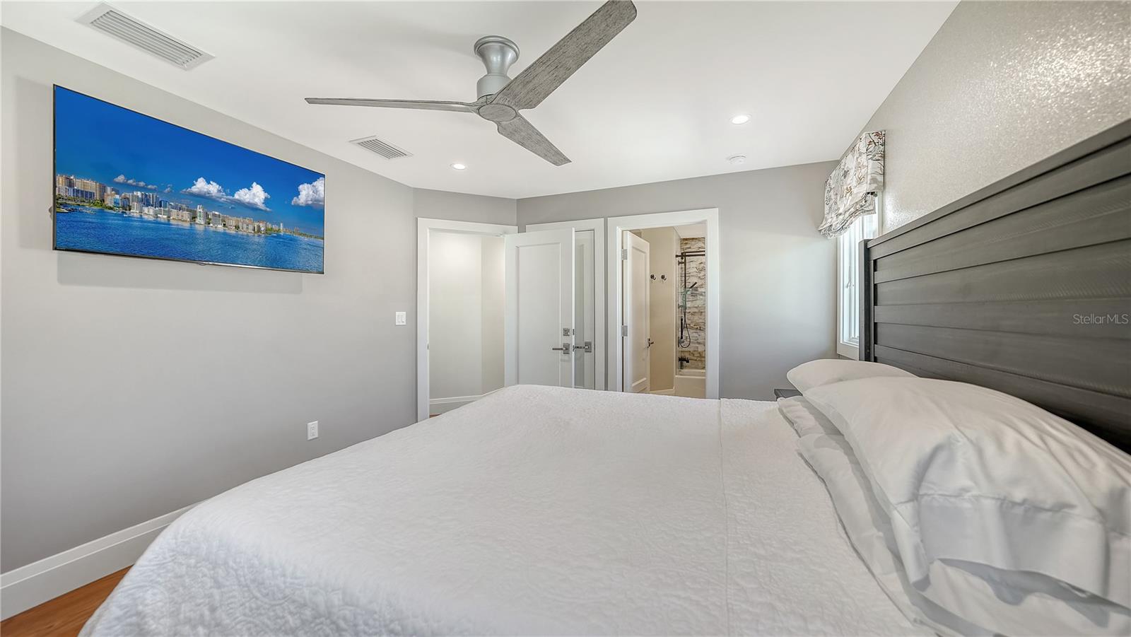 95 52ND ST, HOLMES BEACH, FL — photo 39