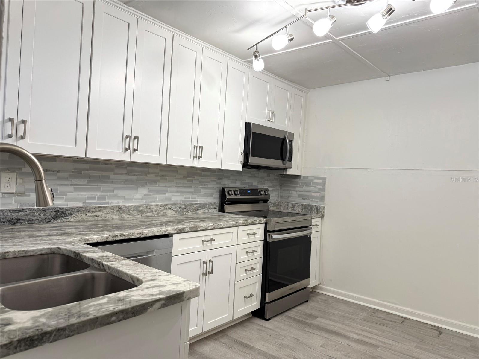 2701 BROOKLINE AVE, NEW SMYRNA BEACH, FL — photo 8
