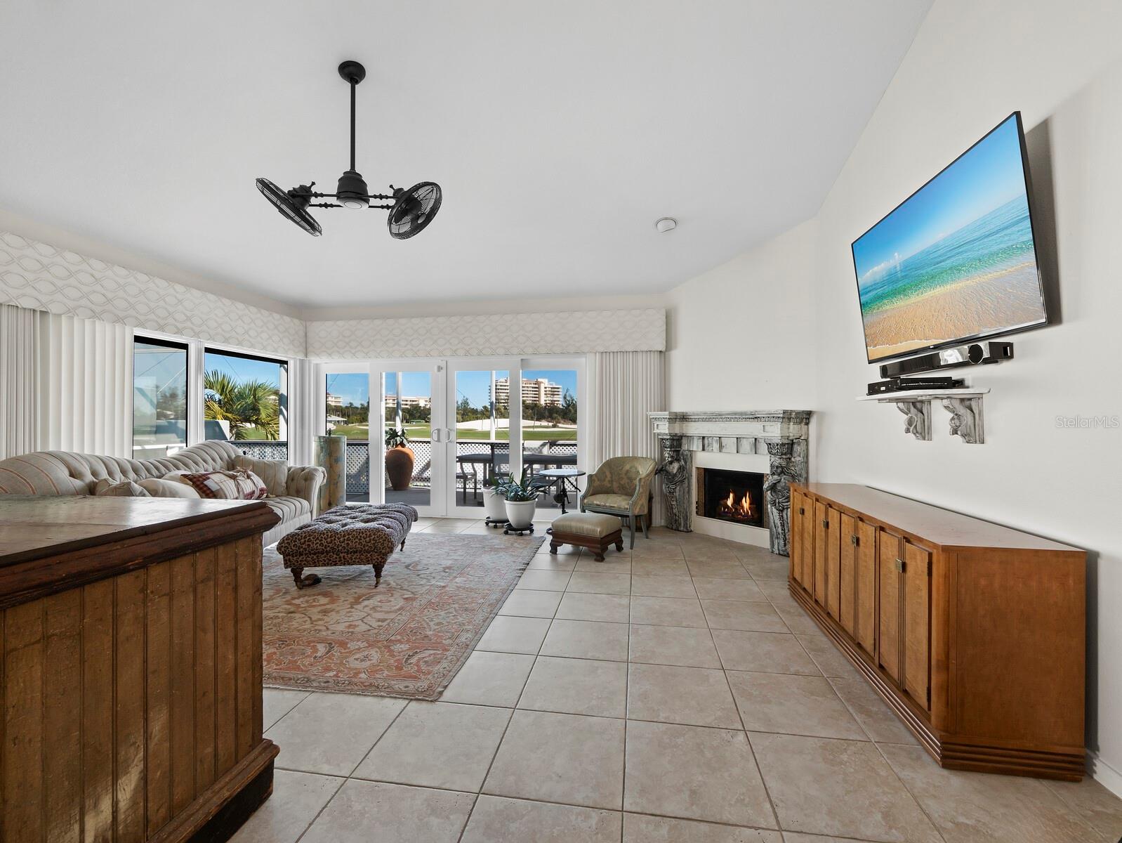 3435 WINDING OAKS DR #18, LONGBOAT KEY, FL — photo 17