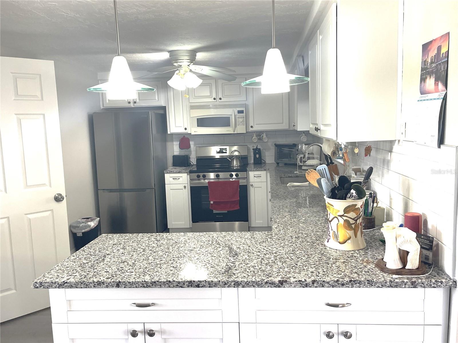 7601 HATTERAS DR, HUDSON, FL — photo 8