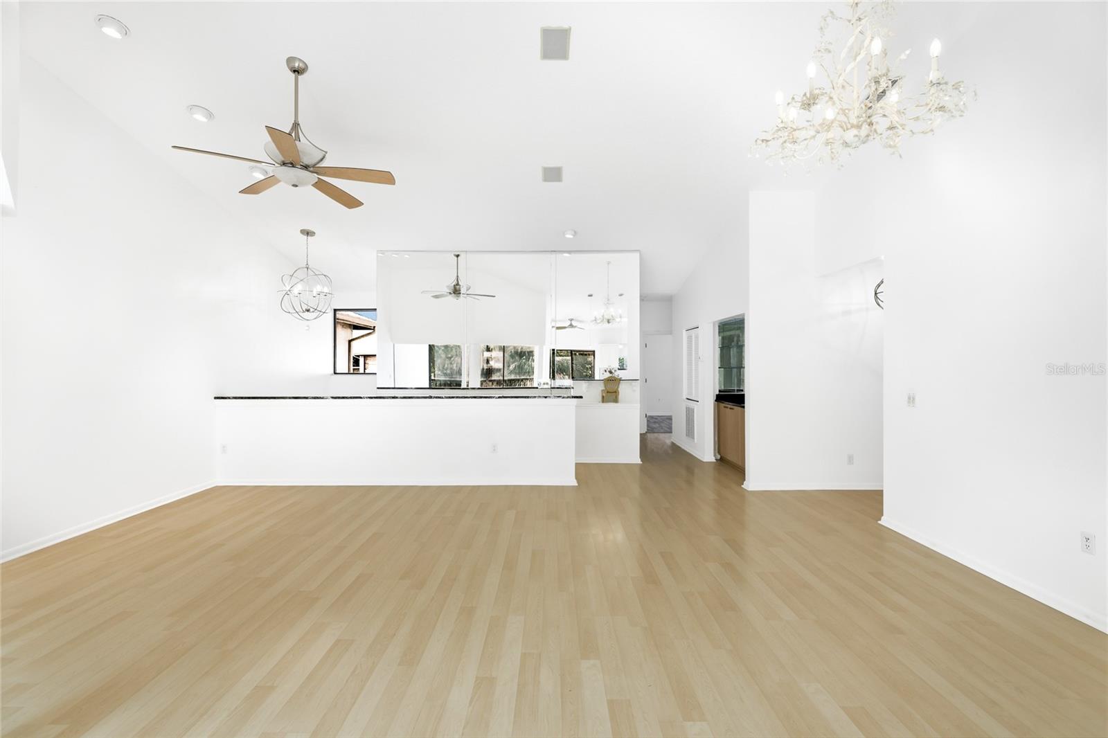1648 STARLING DR #202, SARASOTA, FL — photo 10