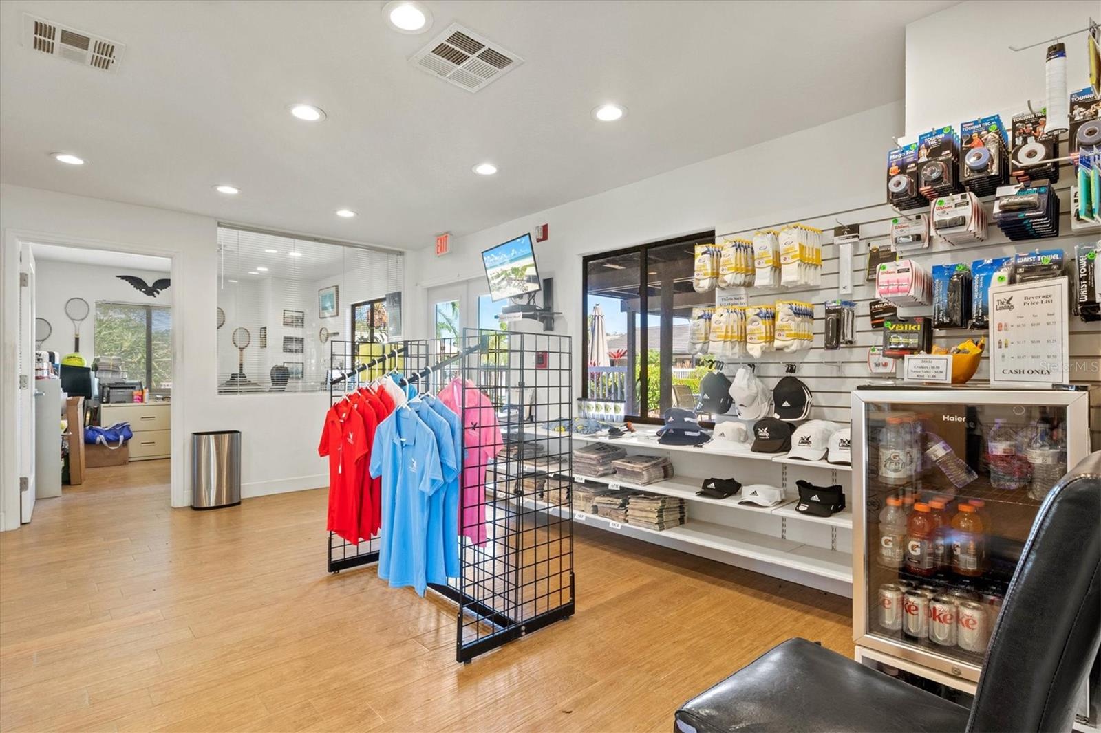 1648 STARLING DR #202, SARASOTA, FL — photo 41