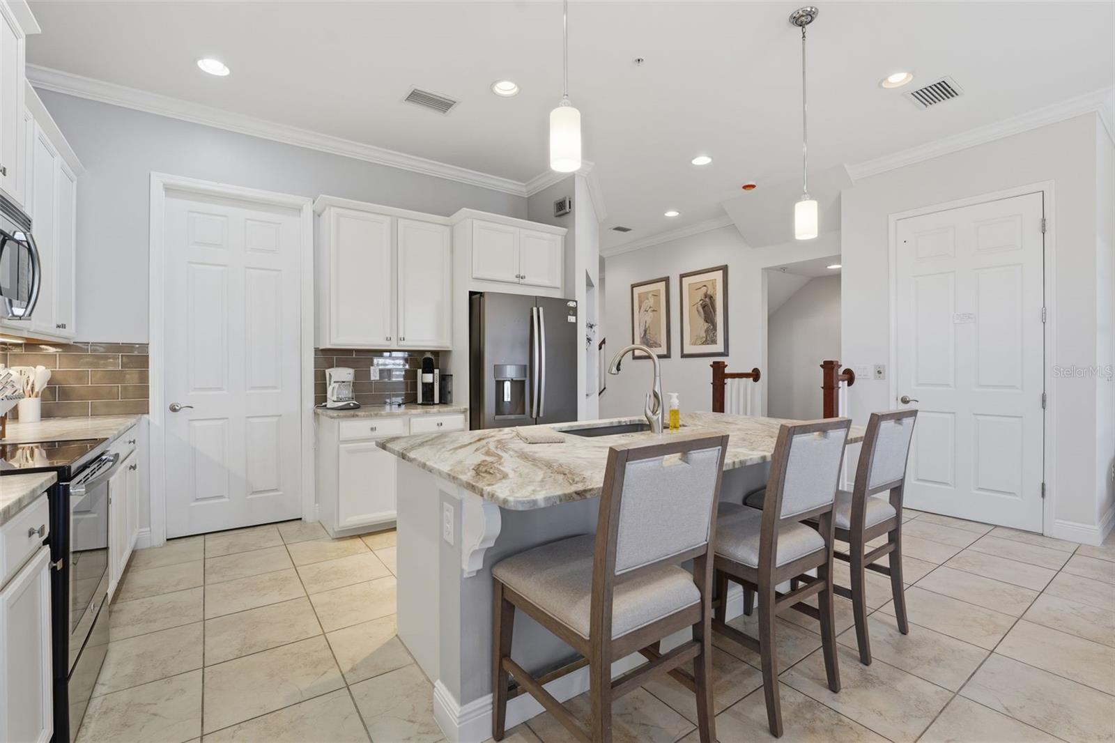 10311 LANDS END CIR #13, PLACIDA, FL — photo 7