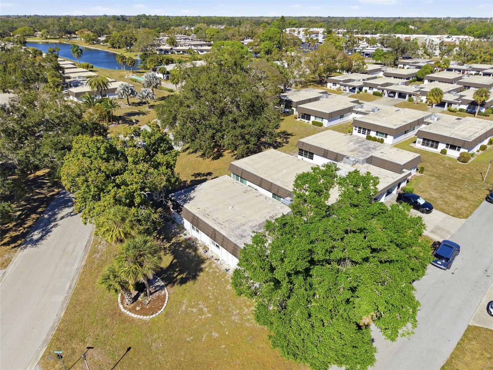 1141 MERLE WAY #14, SARASOTA, FL — photo 37