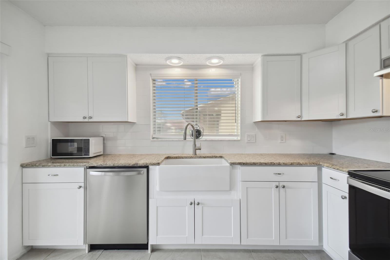 4028 DAVIT DR #4028, NEW PORT RICHEY, FL — photo 2
