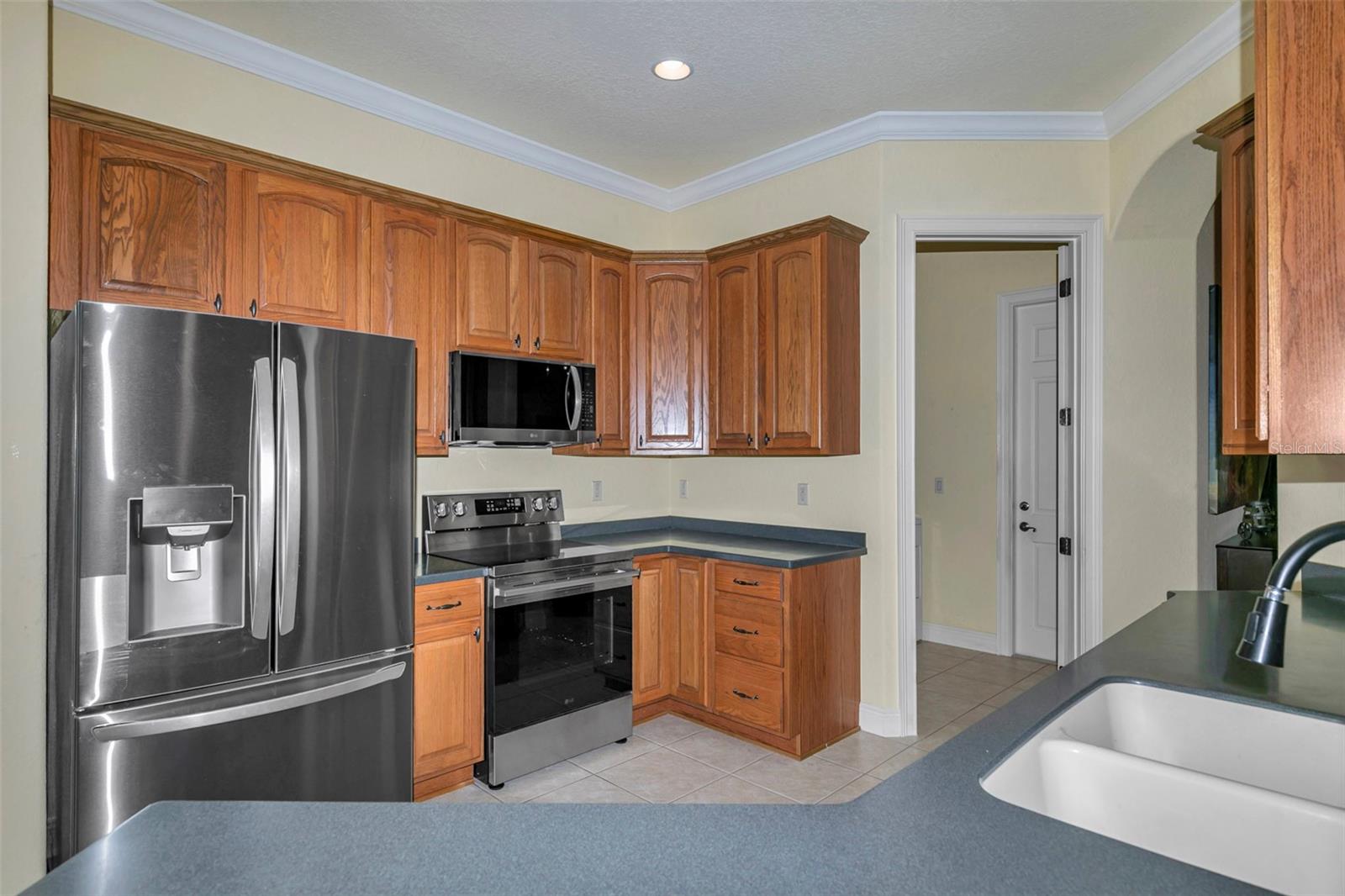5203 GROVE MNR, LADY LAKE, FL — photo 23