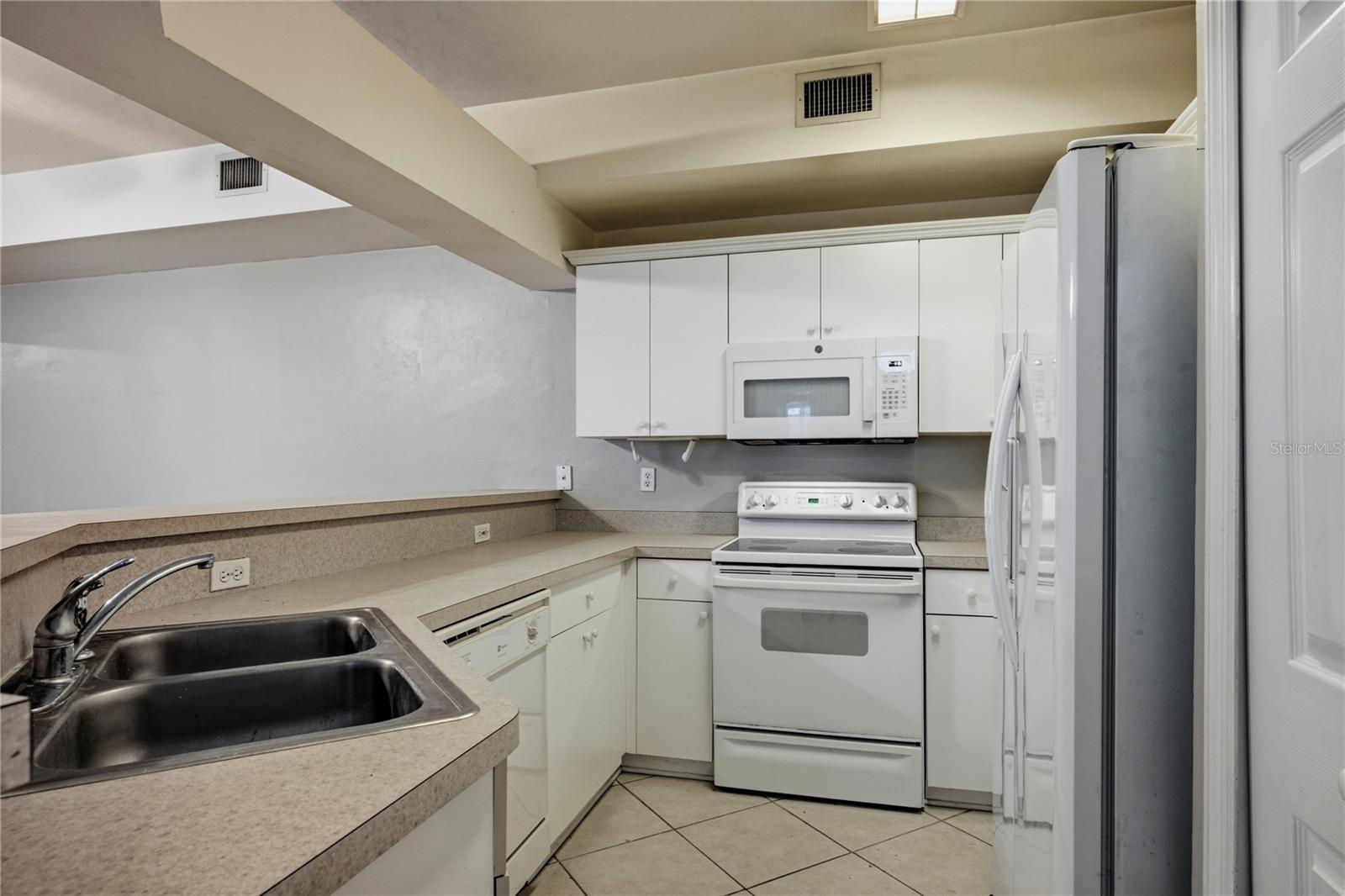 4945 NW 1ST PL, GAINESVILLE, FL — photo 6