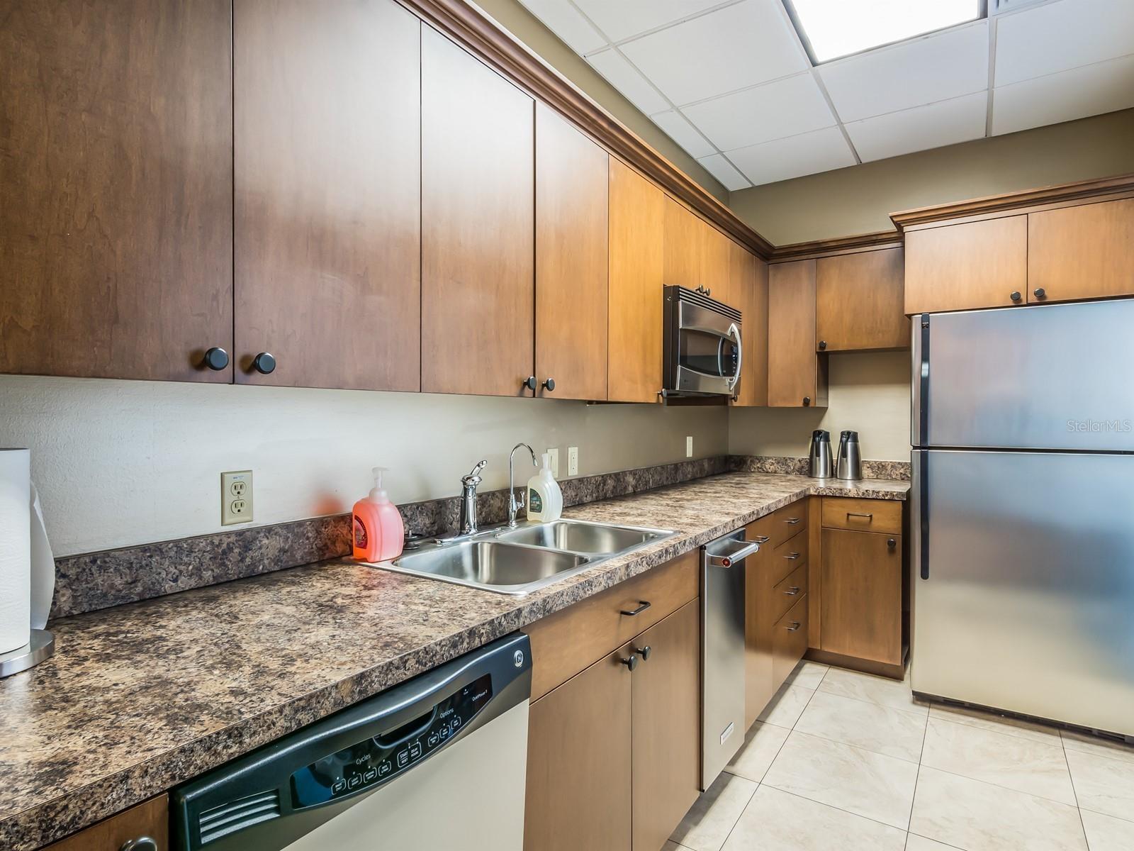 1255 N GULFSTREAM AVE #1106, SARASOTA, FL — photo 57
