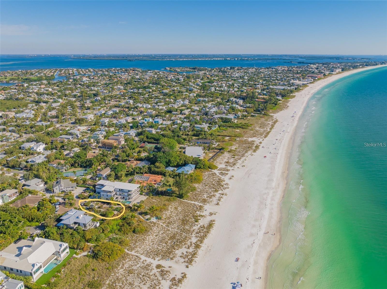 102 SUNSET LN, HOLMES BEACH, FL — photo 10